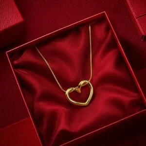 glimzzy_heart pendant Glimzzy – viral heart shape anti-tarnish pendant showcasing timeless elegance and modern jewellery design